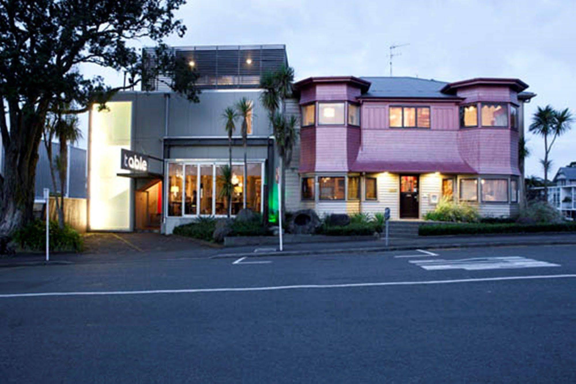 Nice Hotel New Plymouth Esterno foto