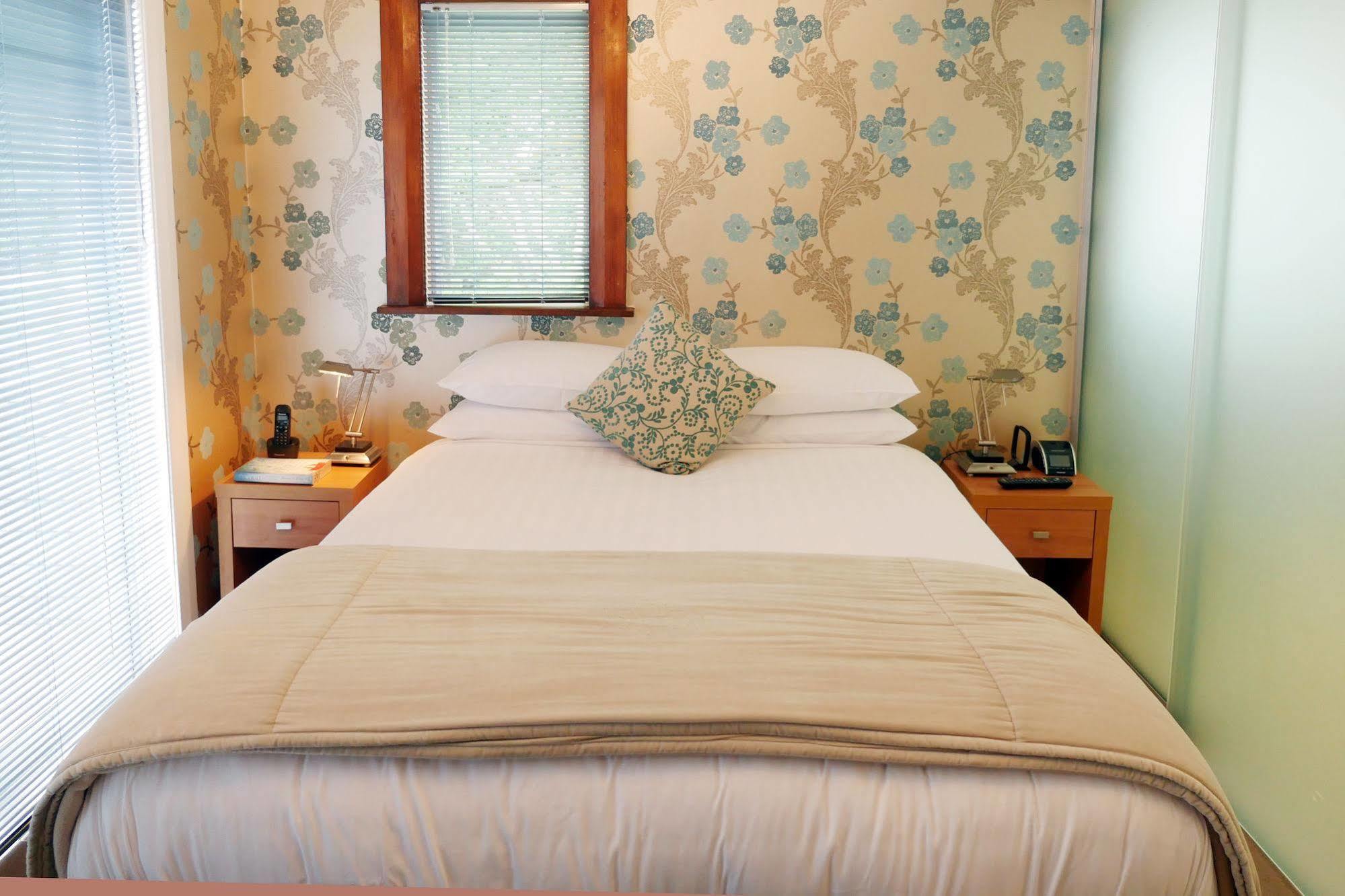 Nice Hotel New Plymouth Esterno foto